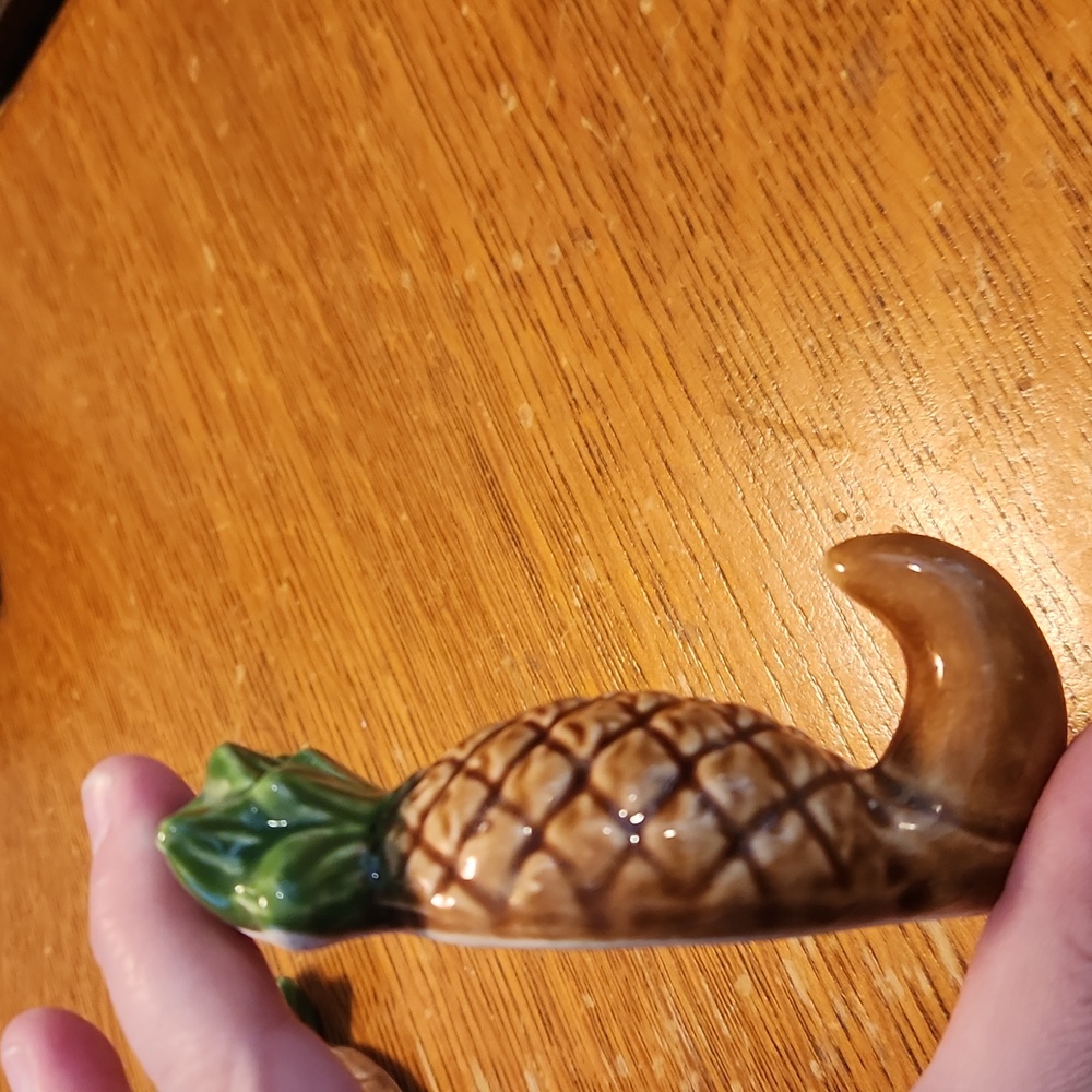 Set Of 2 Otagiri Pineapple Mug Hooks - Picture 4 of 6